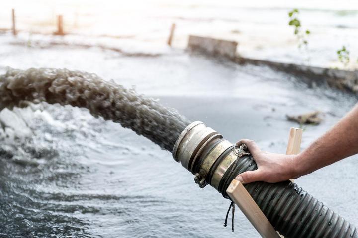 Nous nous occupons du traitement des eaux usées dans des secteurs variés.